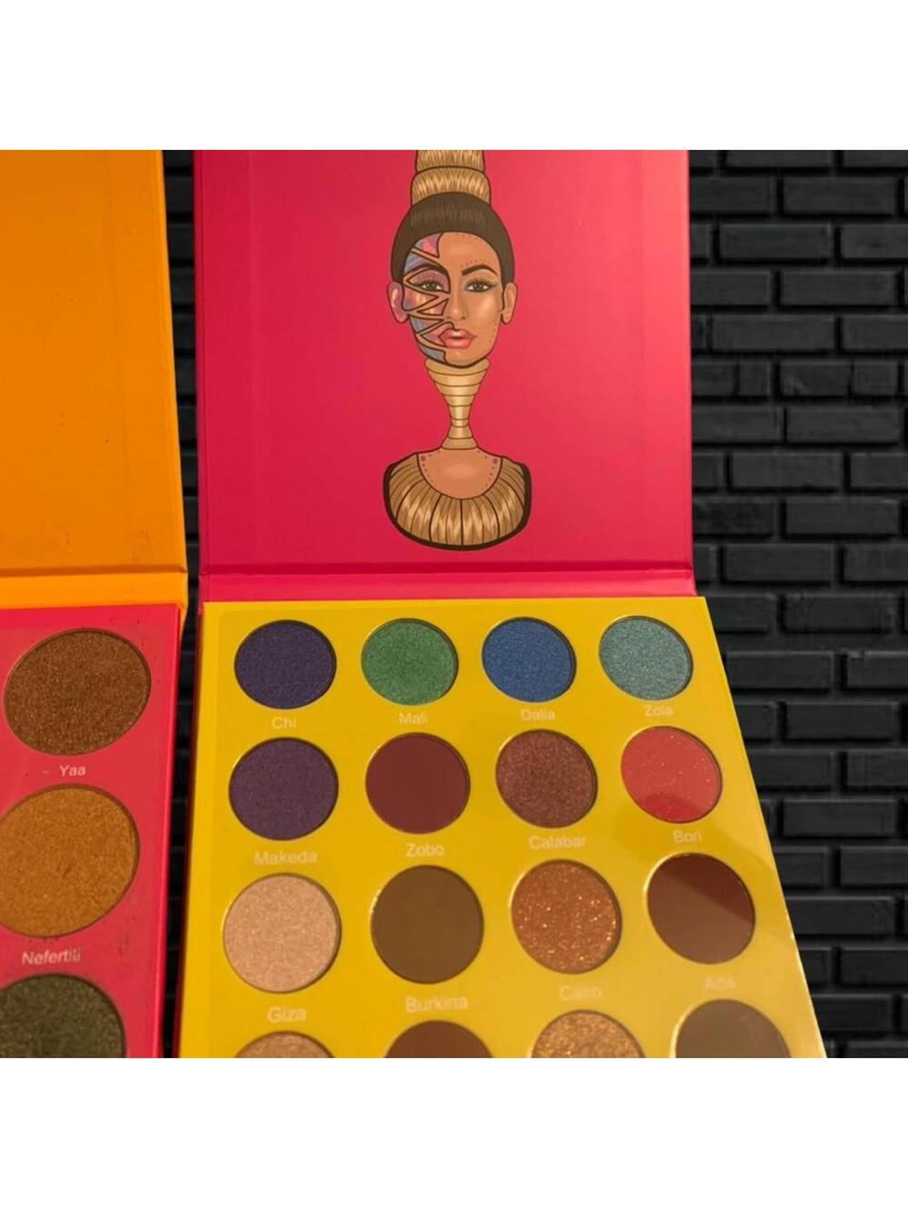 Eyeshadow Bundle - Picture 4 of 6